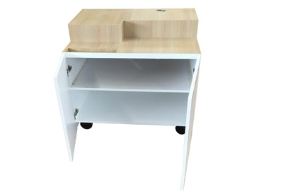 Messetheke Cateringtheke Rollbar weiß lackiert mit abschließbaren Türen